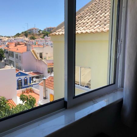 Algarve, Carvoeiro Centre-Ville, Recent Appartement En Duplex Pour 5 Personnes Exteriör bild